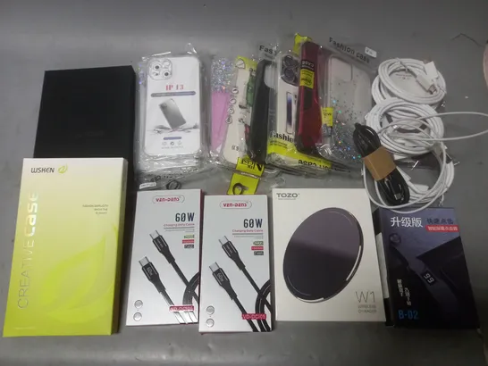 LOT OF ASSORTED MOBILE PHONE ACCESSORIES TO INCLUDE VEN-DENS 60W DATA CABLES, WIRELESS CHARGER AND VARIOUS CASES