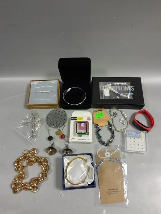 APPROXIMATELY 40 ASSORTED JEWELLERY PRODUCTS TO INCLUDE NECKLACES, BRACELETS, WATCHES ETC	