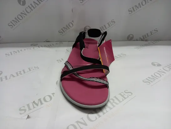 REGATTA LADY ROMA SANDALS SIZE 8