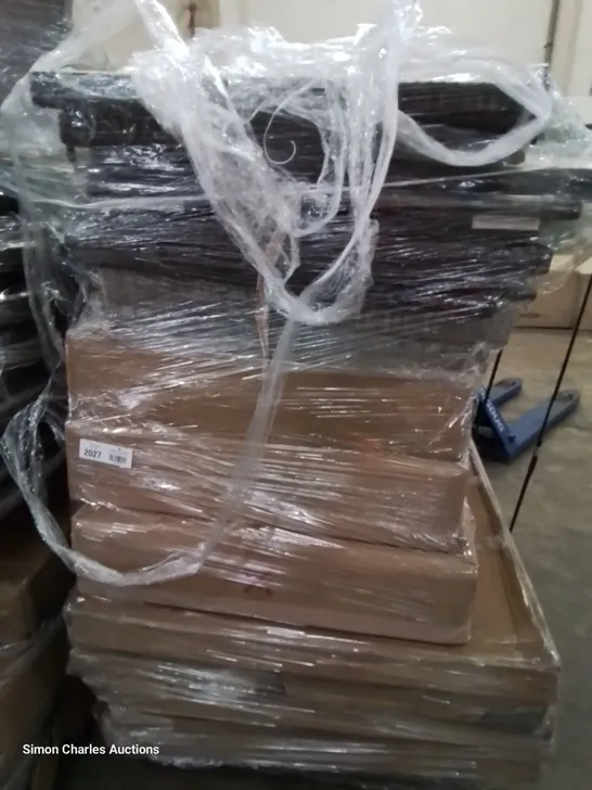 PALLET OF ASSORTED RATTAN GARDEN FURNITURE PARTS INCLUDING 5 × GREY TABLES, BROWN CUSHION BOX & PARTS