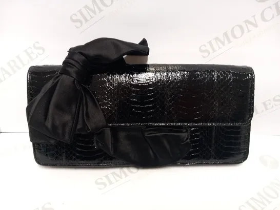 CHRISTIAN LOUBOUTIN ELISA CLUTCH WATERSNAKE BLACK/BLACK