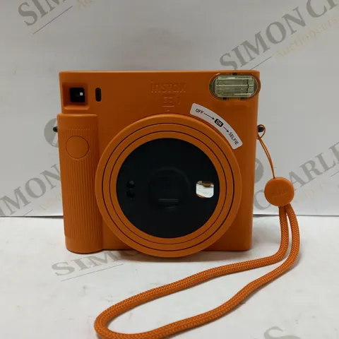 FUJIFILM INSTAX SQUARE SQ1 INSTANT CAMERA 