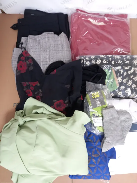 BOX OF APPROXIMATELY 22 ASSORTED CLOTHING ITEMS TO INCLUDE - SOCKS, TROUSERS , TOPS ETC