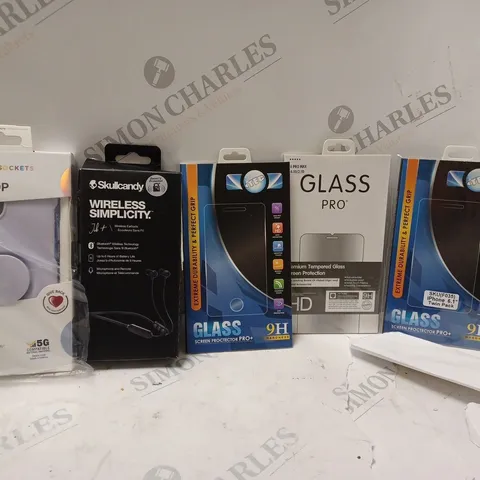 BOX OF APPROX 22 ASSORTED ITEMS TO INCLUDE - GLASS PRO FOR 14 PRO MAX - GLASS SCREEN PROTECTOR IPHONE 6.1 - OTTER+POP IPHONE 13 CASE ECT 
