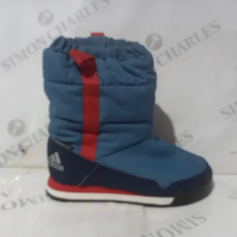 BOXED PAIR OF ADIDAS KIDS SNOWPITCH SLIP-ON BOOTS IN BLUE/ORANGE UK SIZE 11.5