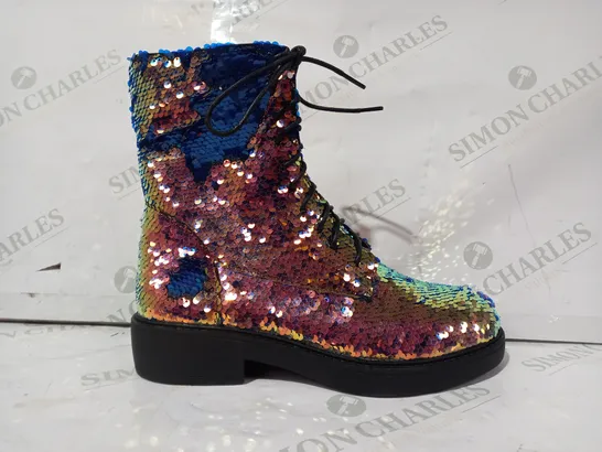 PAIR OF DESIGNER SEQUIN ANKLE BOOTS IN MULTICOLOUR SIZE UNSPECIFIED