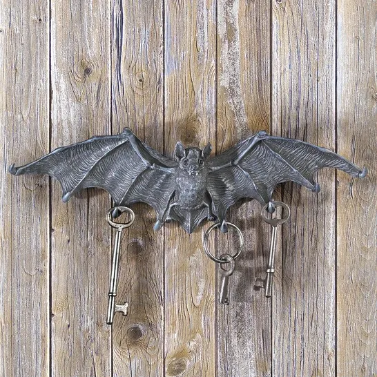 BOXED VAMPIRE BAT KEY HOOK