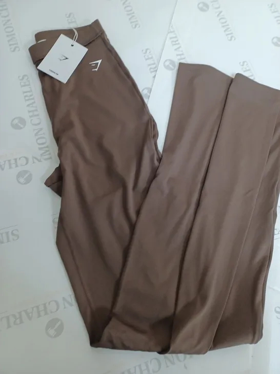 GYMSHARK EVERYDAY FLARE LEGGINGS IN BROWN - SIZE SMALL