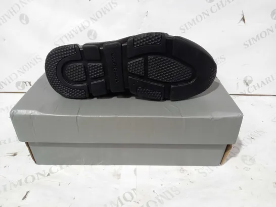 BOXED PAIR OF BALENCIAGA SHOES IN BLACK UK SIZE 5