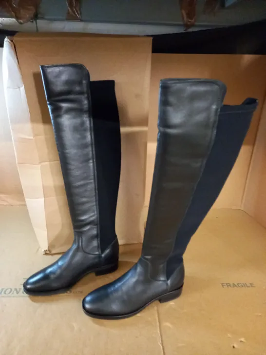 PAIR OF CLARKS KNEE HIGH BOOTS IN BLACK - UK 4.5 D