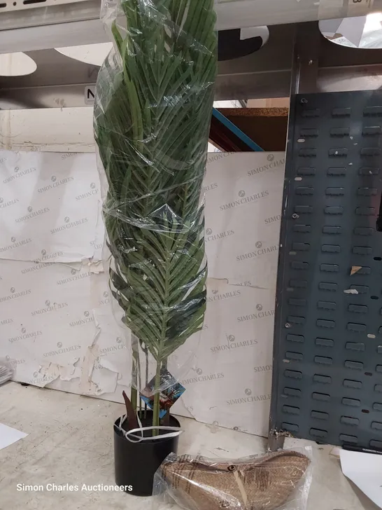 BOXED ARTIFICIAL PLANT 