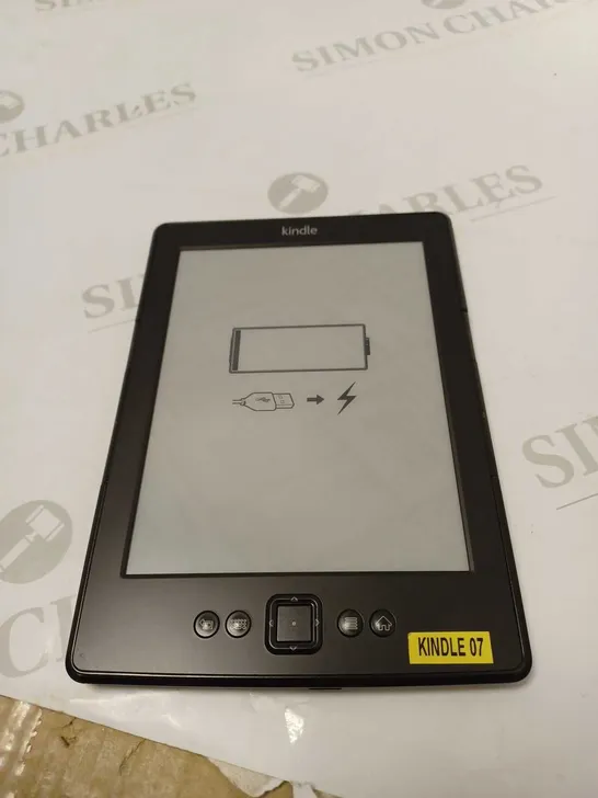 AMAZON KINDLE D01100