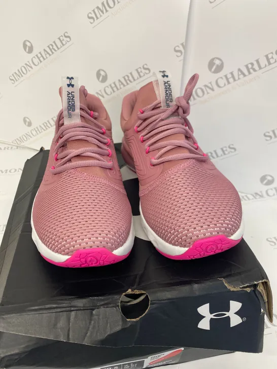 BOXED PAIR OF UNDER ARMOUR CHARGED VANTAGE 2 PINK TRAINERS SIZE 8