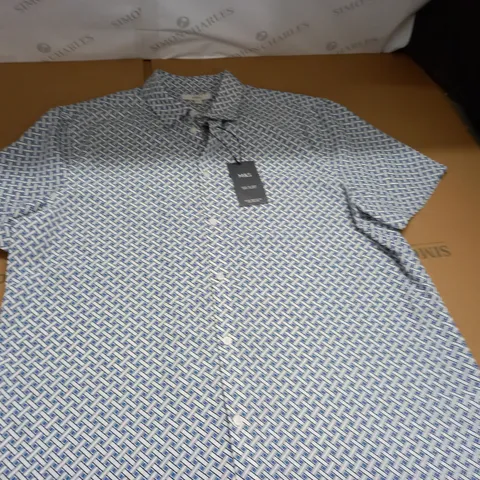 M&S SHORT SLEEVE SHIRT - XL