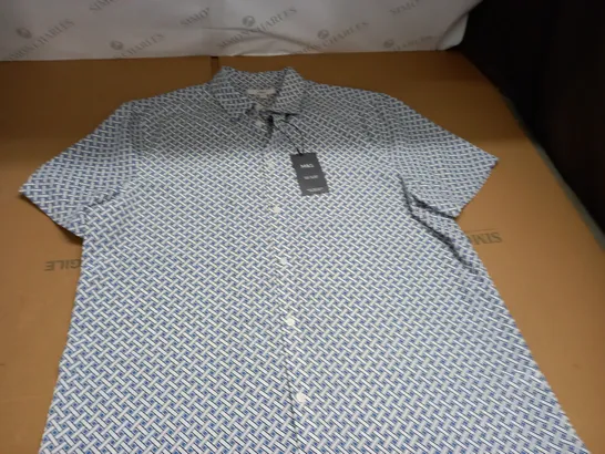 M&S SHORT SLEEVE SHIRT - XL