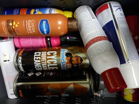 LOT OF APPROXIMATELY 15 AEROSOLS & SPRAYS, TO INCLUDE ROOM SPRAY, BODY LOTION, PAINT, ETC