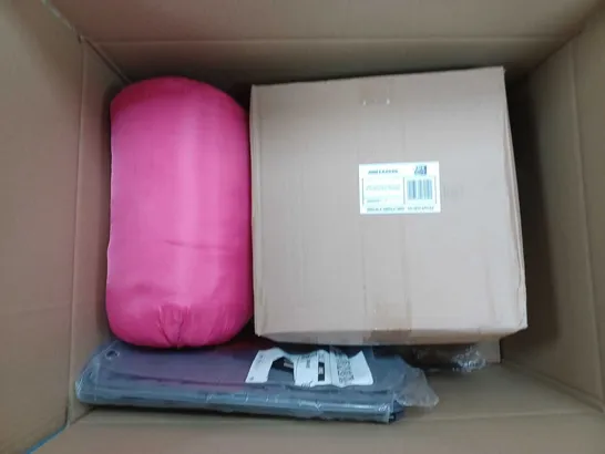 APROXIMATELY 10 ASSORTED HOUSEHOLD ITEMS TO INCLUDE DETAIL BLANKET, BRITA SMART BOX, LANTERN, ETC