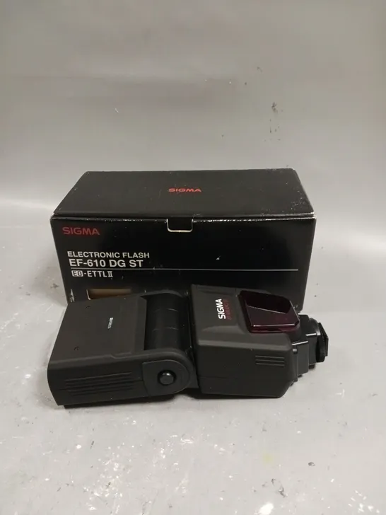 BOXED SIGMA EF-610 ELECTRONIC FLASH 