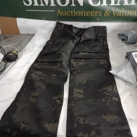 CAMOUFLAGE WATERPROOF TROUSERS - SMALL