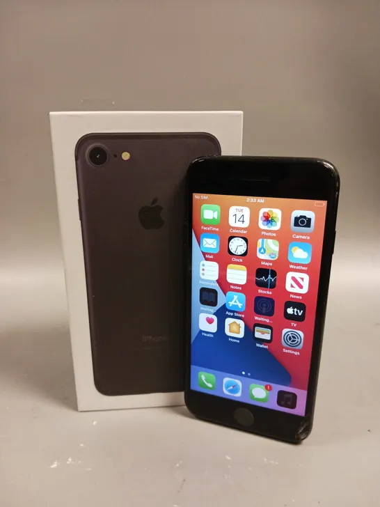 BOXED APPLE IPHONE 7 (A1778) SMARTPHONE