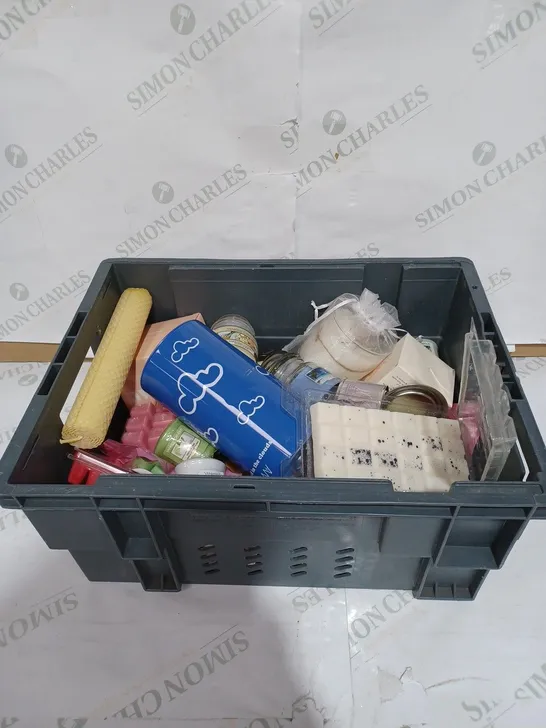 BOX TO CONTAIN APPROXIMATELY 30 ASSORTED RELAXATION SCENTED PRODUCTS, INCLUDES A LARGE SELECTION OF CANDLES, WAX MELTS AND OTHER SIMILAR PRODUCTS 