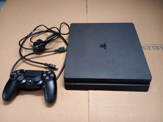 UNBOXED SONY PLAYSTATION 4 CONSOLE WITH CONTROLLER - SIZE UNKNOWN