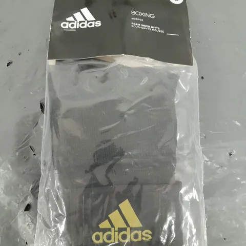 ADIDA BOXING FOAM INNER MITTS IN BLACK - SMALL