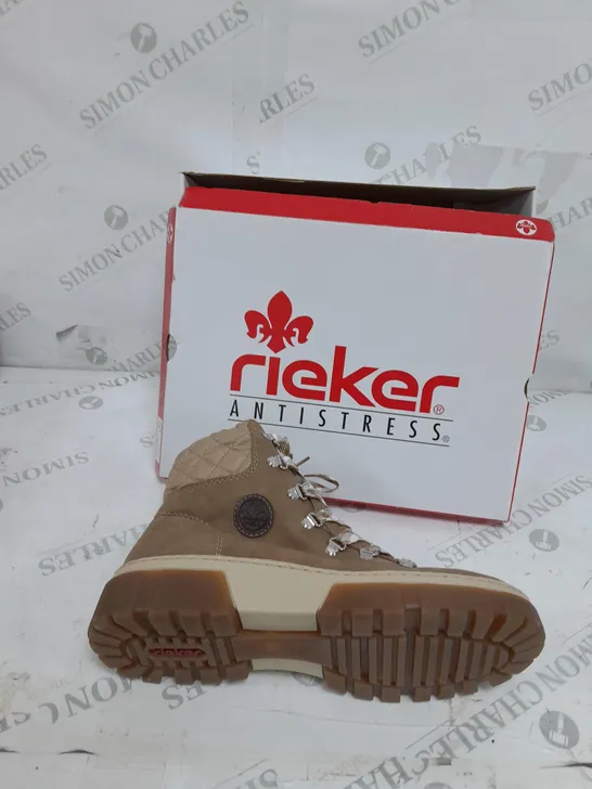 BOXED PAIR OF RIEKER LACE UP CHUNKY BOOTS IN CREAM SIZE 7