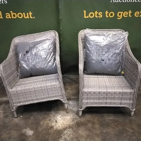 DESIGNER PAIR OF RATTAN EFFECT GARDEN DINING CHAIRS WITH CUSHIONS