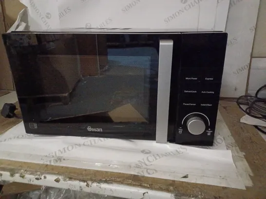 SWAN 23L MICROWAVE IN BLACK RRP £119.99