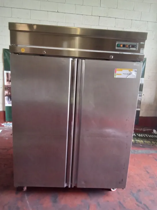 COMMERCIAL DOUBLE DOOR FRIDGE 