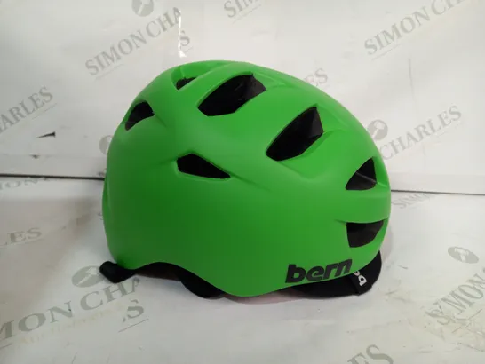 BERN ALLSTON SIP MOLD HELMET IN GREEN W. VISOR SIZE S-M