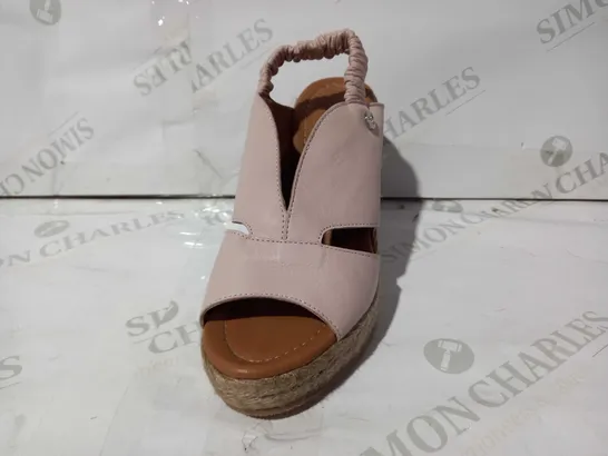 BOXED PAIR OF MODA IN PELLE MIP PAMMILA FAUX LEATHER WEDGE HEELS IN NUDE COLOUR EU SIZE 37