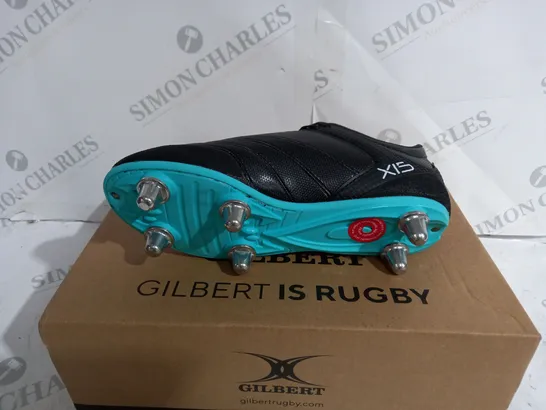 BOXED PAIR OF GILBERT SIDESTEP X15 LO 6 STUD RUGBY BOOTS - SIZE: UK 2 