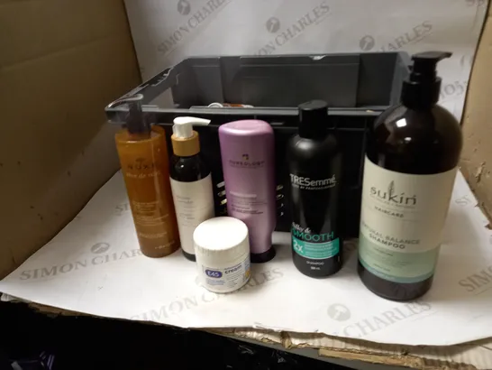 BOX OF APPROX. 20 ASSORTED HEALTH AND BEAUTY ITEMS TO INCLUDE: TRESEMME, SUKIN & NUXE