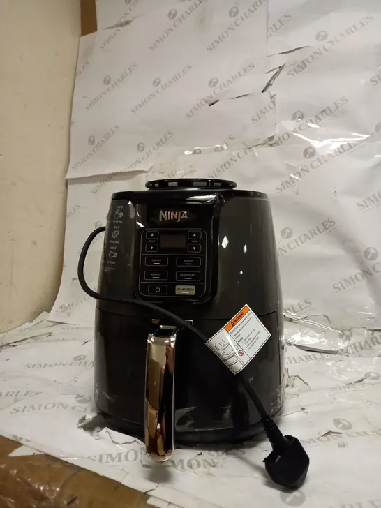 NINJA AIR FRYER 3.8L AF100UK