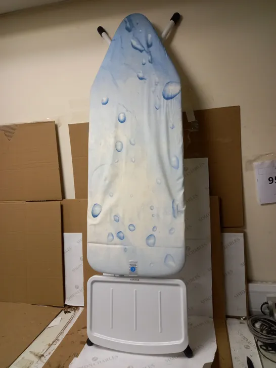 BRABANTIA WHITE IRONING BOARD WITH BUBBLE DESIGN COVER (COLLECTION ONLY)