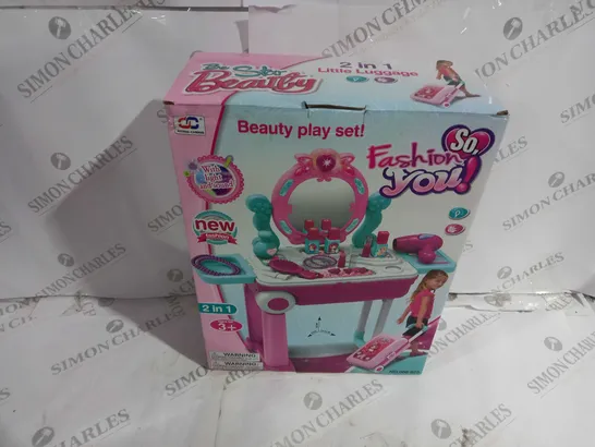 BOXED AND SEALED SO, FASHION YOU BE STAR BEAUTY PLAY SET