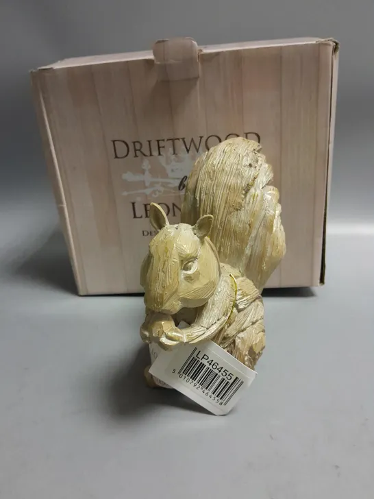 BOXED DRIFTWOOD BY LEONARDO SQUIRREL ORNAMENT