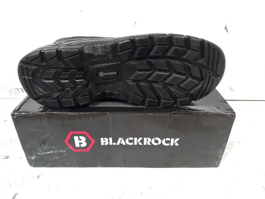 BOXED PAIR OF BLACKROCK CHUKKA BOOTS IN BLACK UK SIZE 10