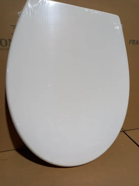 AQUALONA FAMILY TOILET SEAT SOFT CLOSE