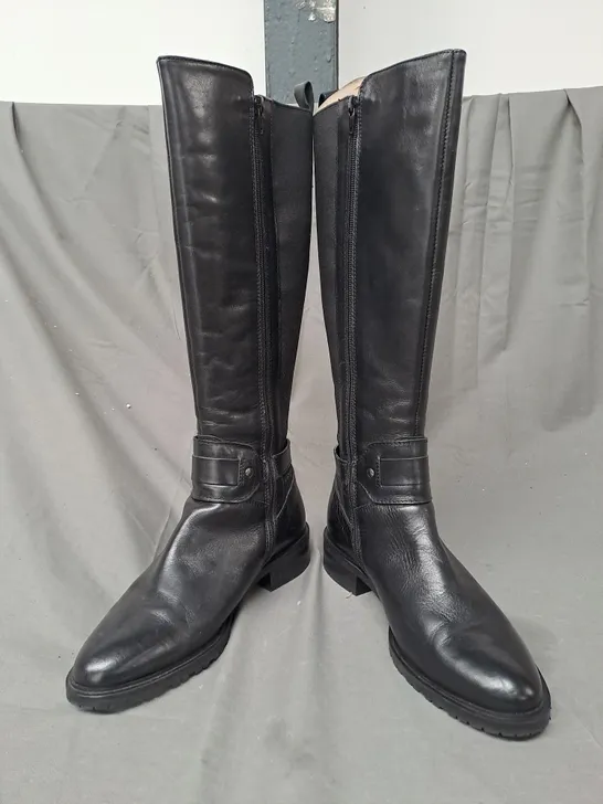 BOXED PAIR OF DUNE LONDON KNEE-HIGH BOOTS IN BLACK SIZE 5