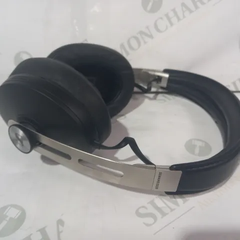 SENNHEISER MOMENTUM WIRELESS M3AEBTXL ON-EAR HEADPHONES