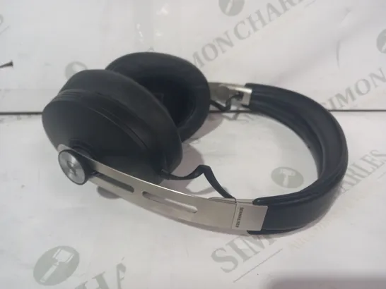 SENNHEISER MOMENTUM WIRELESS M3AEBTXL ON-EAR HEADPHONES