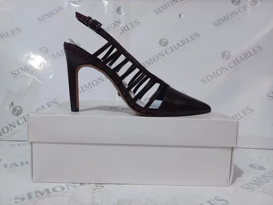 BOXED PAIR OF REISS DAPHNE SLINGBACK HEELS IN POMEGRANATE SIZE 5