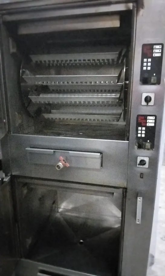 BKI COMMERCIAL DOUBLE CHICKEN ROTISSERIE OVEN 