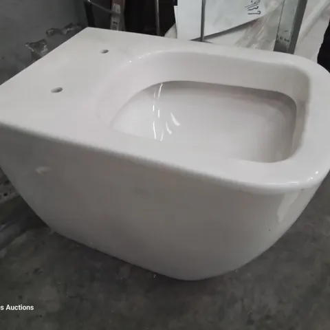 CLOSE COUPLED WC PAN WHITE