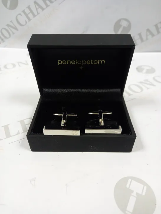 PENELOPETOM MENS SILVER EFFECT PERSONALISED 'GC' CUFF LINKS 