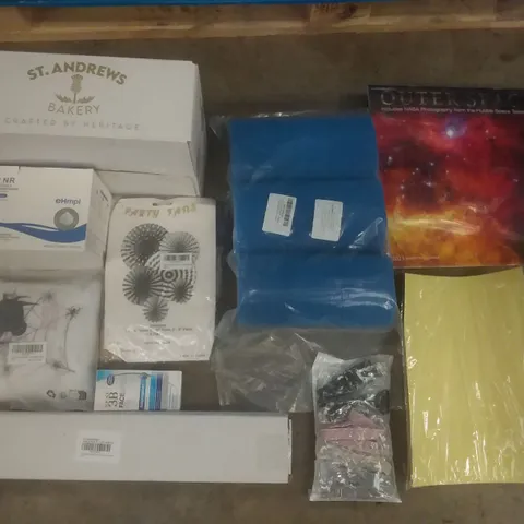 PALLET OF ASSORTED ITEMS INCLUDING FACE MASKS, WEB DECORATIONS, OUTER SPACE 2023 CALENDAR, SPONGE FILTERS, HIGH HEEL SHOELACES, A4 CRAFT PAPER