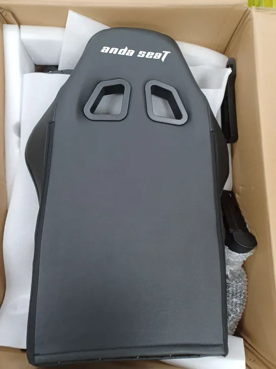 BOXED ANDA SEAT GAMING CHAIR IN BLACK 